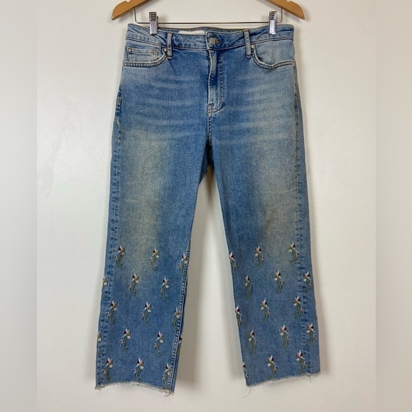 Anthropologie x Pilcro Flower Embroidered Raw Hem Jeans - Picture 2 of 11